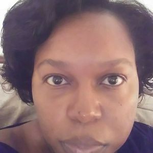 Meet your Posher, Pauline